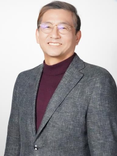 Pastor Lee Seung-seob
